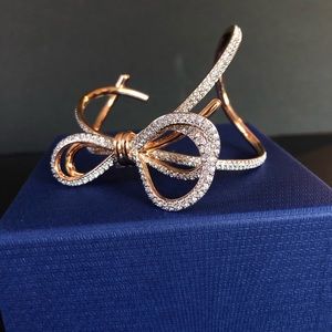 Swarovski Lifelong Bow Cuff